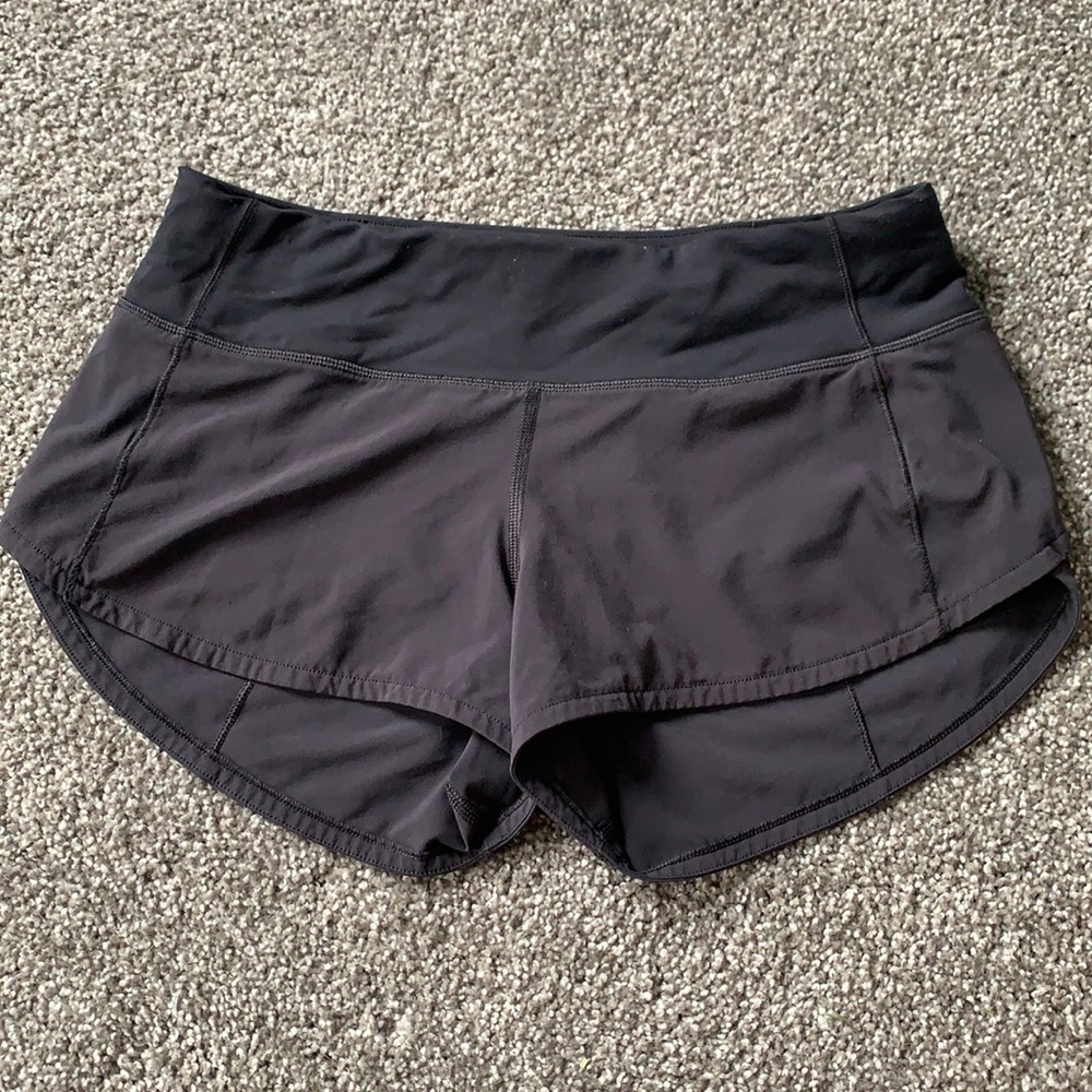 LULULEMON BLACK SHORTS